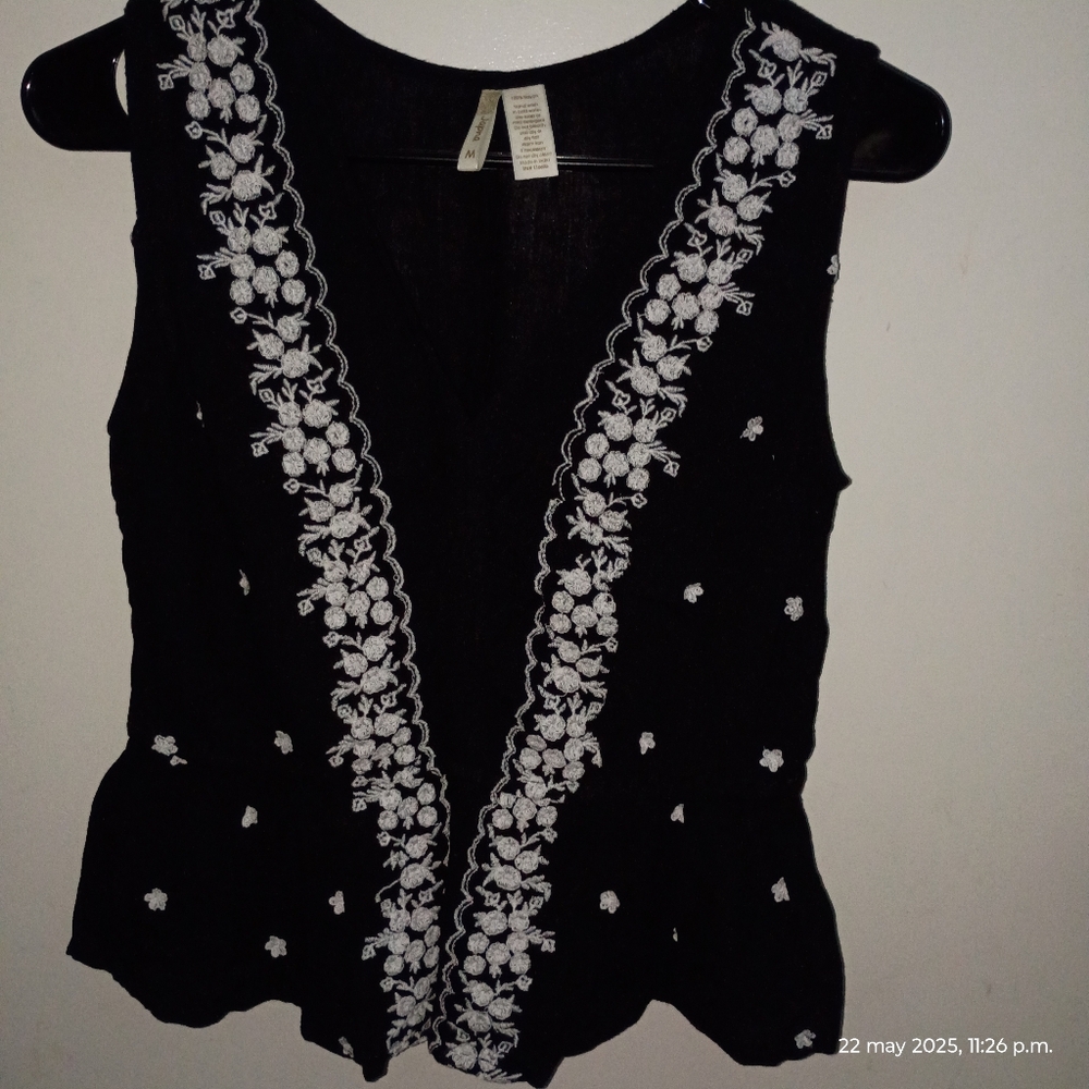 Japna Black Top with White Floral Design